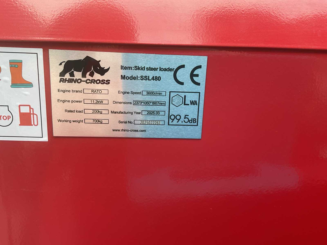 Utovarivač na kotačima 2025 RHINO-CROSS SSL480 SHOVEL: slika Utovarivač na kotačima 2025 RHINO-CROSS SSL480 SHOVEL