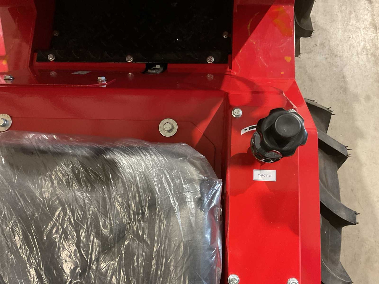 Utovarivač na kotačima 2025 RHINO-CROSS SSL480 SHOVEL: slika Utovarivač na kotačima 2025 RHINO-CROSS SSL480 SHOVEL