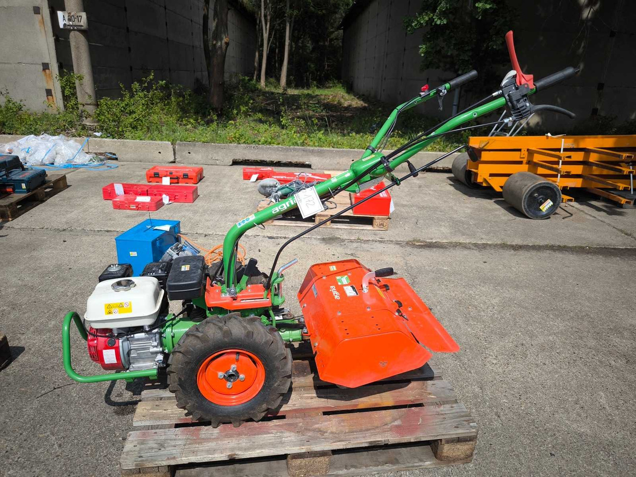 AGRIA 3400 - Traktorska freza: slika AGRIA 3400 - Traktorska freza AGRIA 3400 - Traktorska freza: slika AGRIA 3400 - Traktorska freza