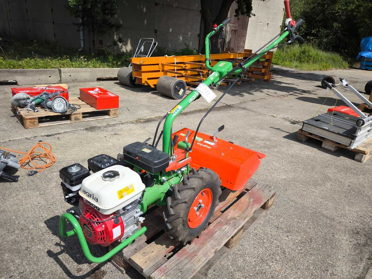 AGRIA 3400 - Traktorska freza: slika AGRIA 3400 - Traktorska freza AGRIA 3400 - Traktorska freza: slika AGRIA 3400 - Traktorska freza