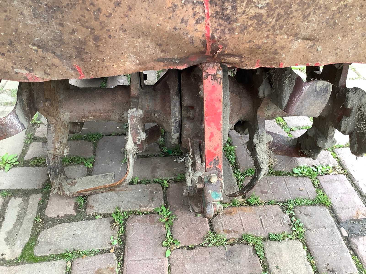 Agria bungartz l5 - Traktorska freza: slika Agria bungartz l5 - Traktorska freza Agria bungartz l5 - Traktorska freza: slika Agria bungartz l5 - Traktorska freza