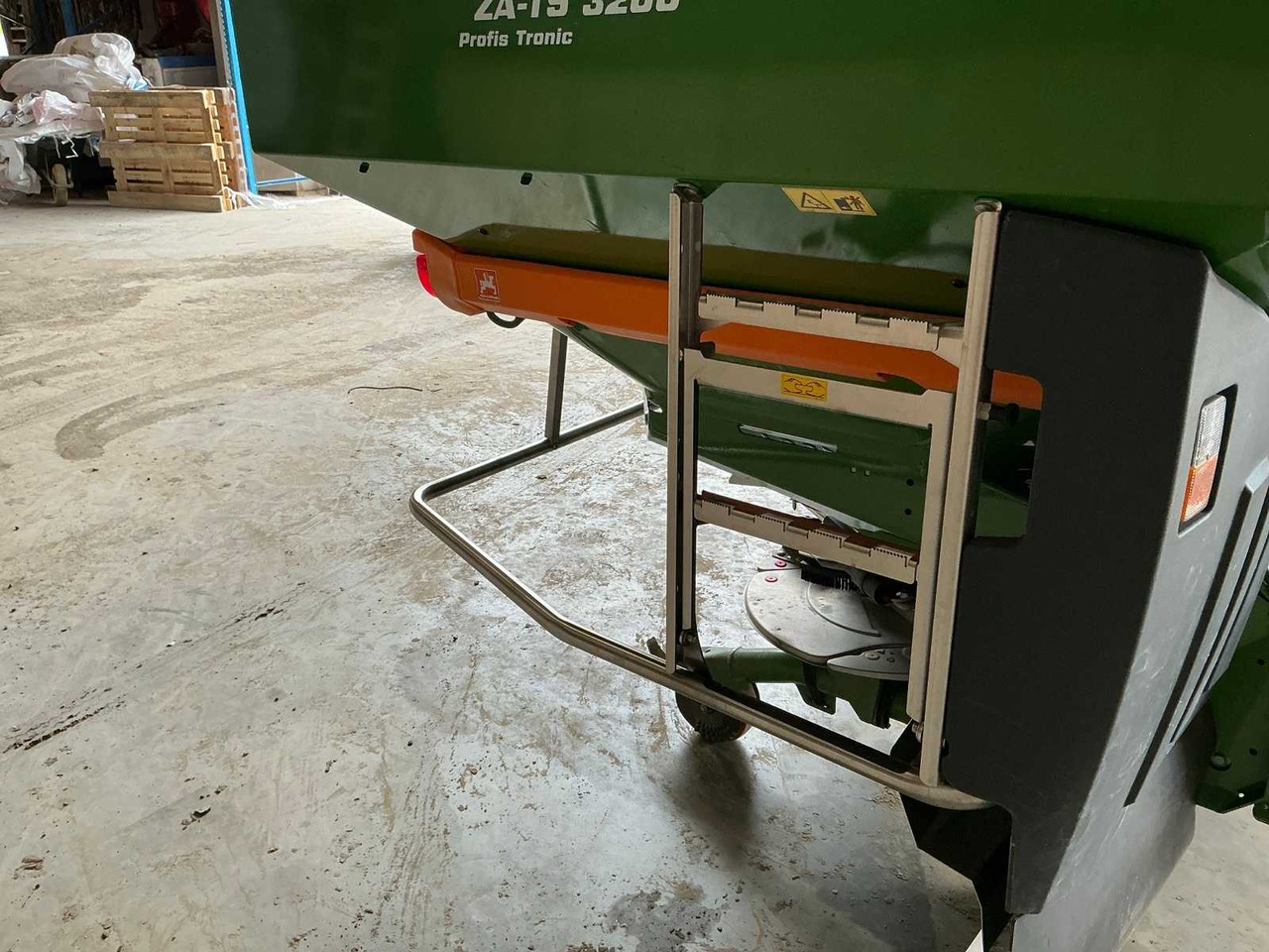 Rasipač gnojiva Amazone ZA-TS 3200: slika Rasipač gnojiva Amazone ZA-TS 3200 Rasipač gnojiva Amazone ZA-TS 3200: slika Rasipač gnojiva Amazone ZA-TS 3200