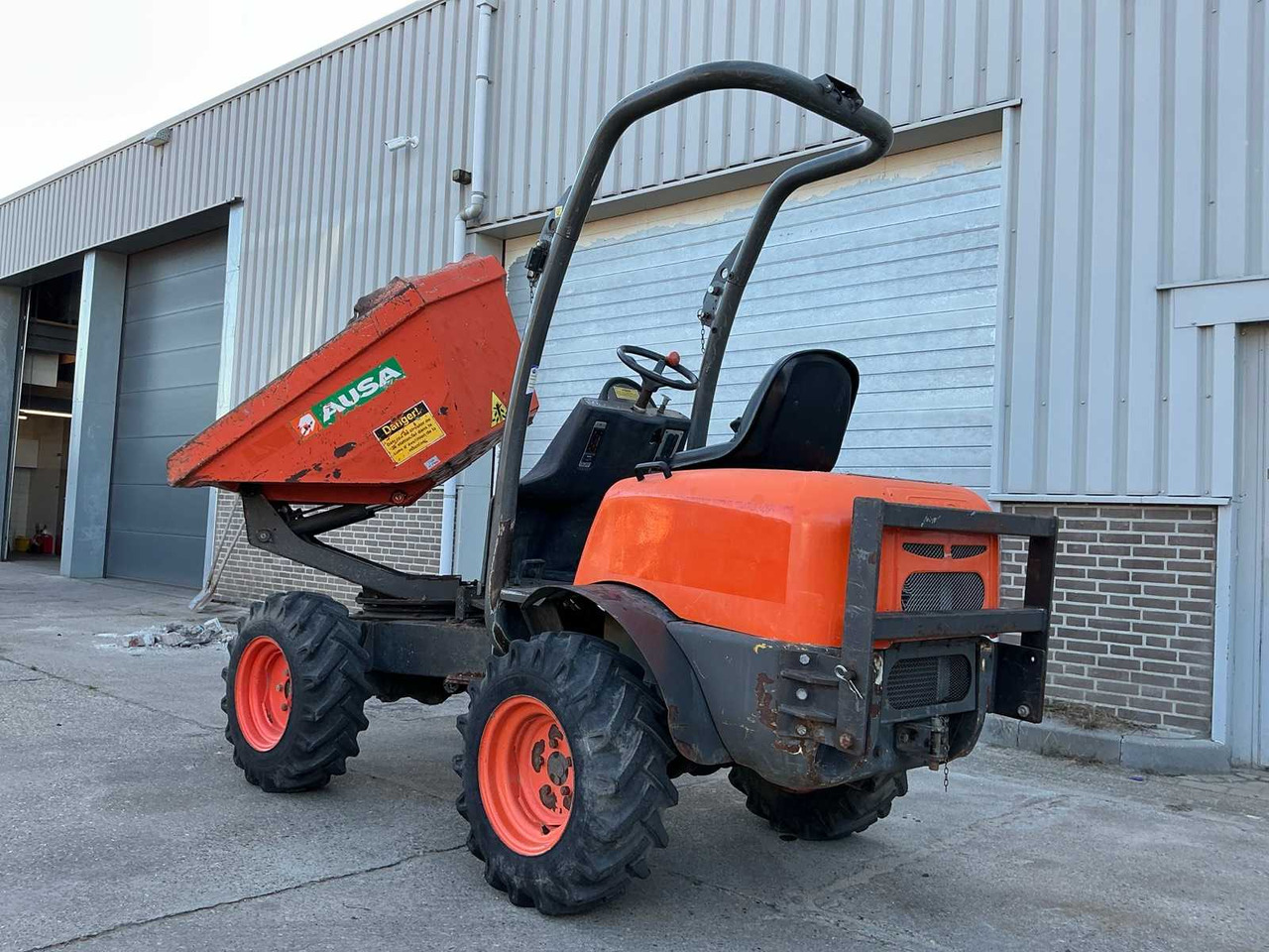 Ausa 2012 AUSA 150 AHG 4X4 DUMPER - Istovarivač: slika Ausa 2012 AUSA 150 AHG 4X4 DUMPER - Istovarivač Ausa 2012 AUSA 150 AHG 4X4 DUMPER - Istovarivač: slika Ausa 2012 AUSA 150 AHG 4X4 DUMPER - Istovarivač