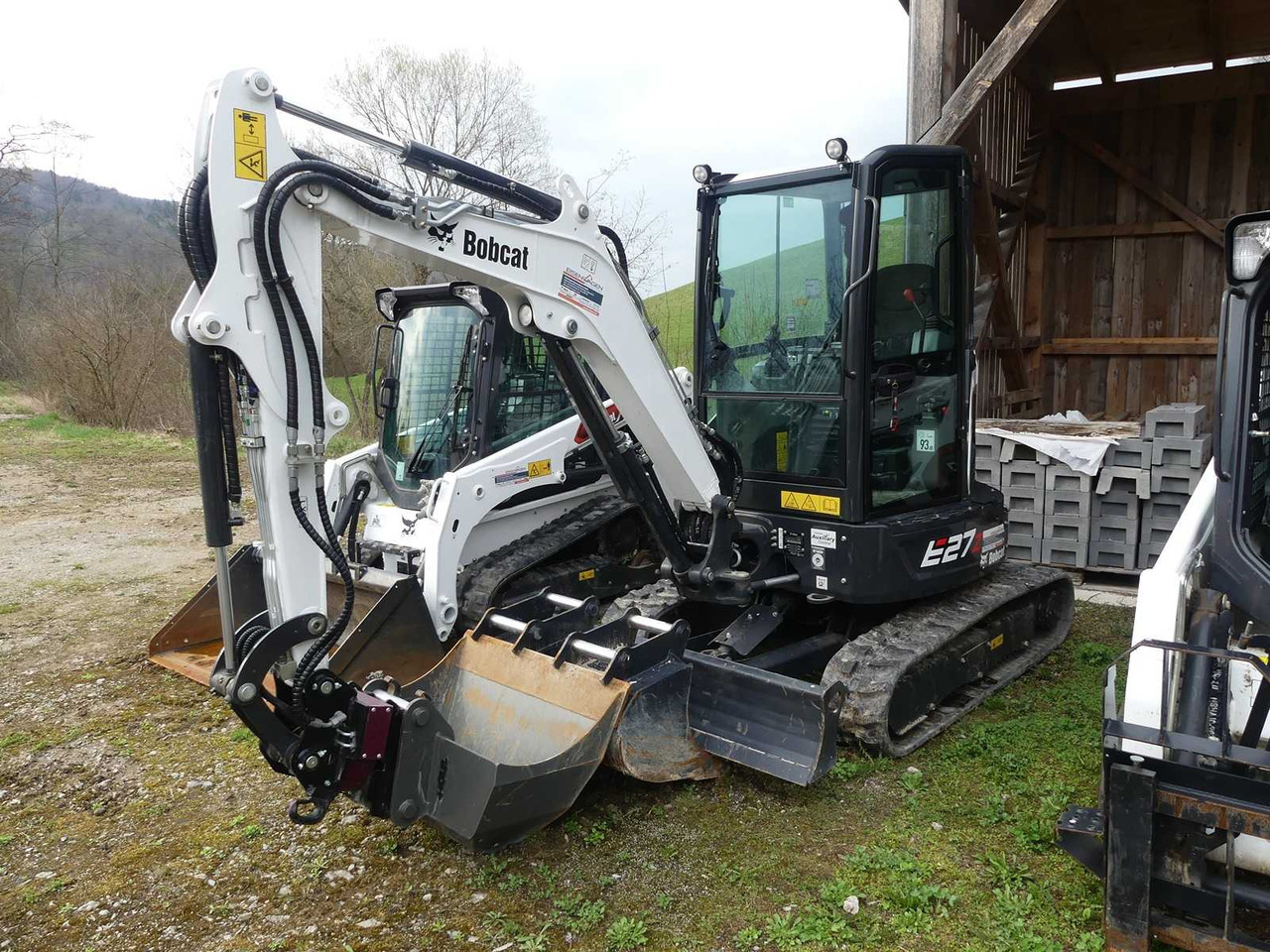 BOBCAT E27Z - Mini bager: slika BOBCAT E27Z - Mini bager BOBCAT E27Z - Mini bager: slika BOBCAT E27Z - Mini bager