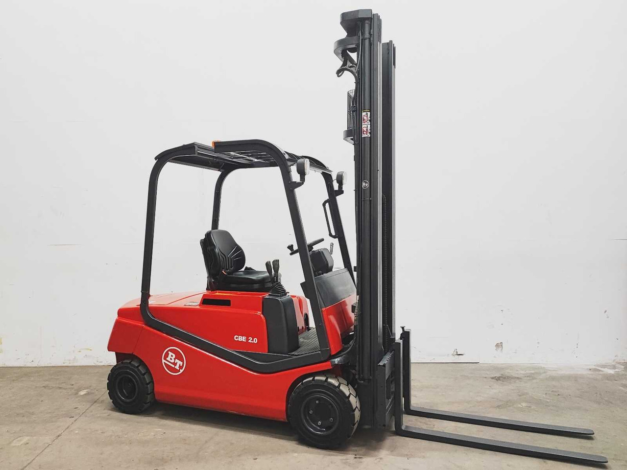 Viličar BT - 2002 - CBE 2.0F - FORKLIFT TRUCK: slika Viličar BT - 2002 - CBE 2.0F - FORKLIFT TRUCK