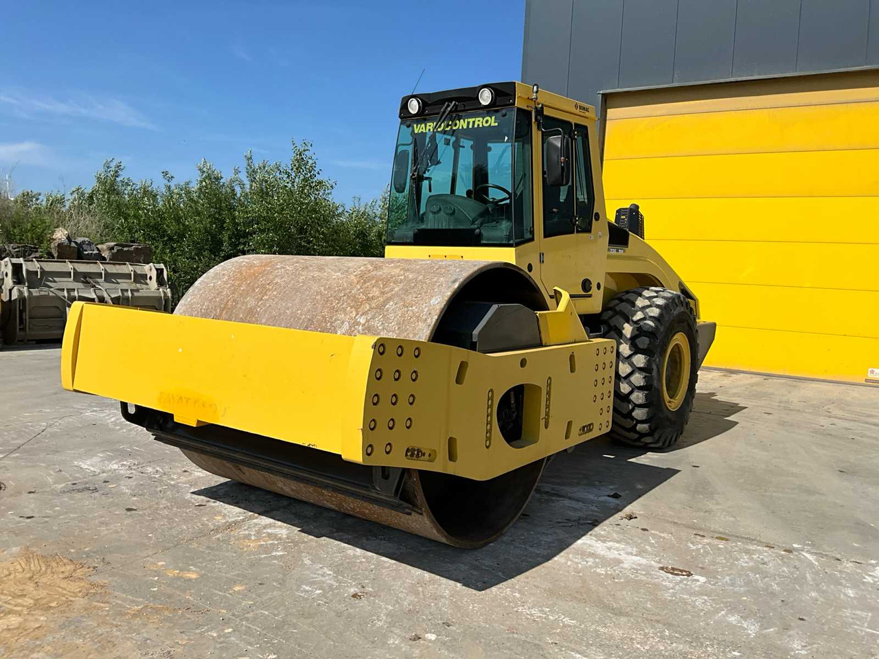 Bomag BW226 DH-4BVC - Kompaktor: slika Bomag BW226 DH-4BVC - Kompaktor Bomag BW226 DH-4BVC - Kompaktor: slika Bomag BW226 DH-4BVC - Kompaktor