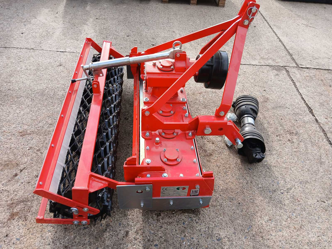 Boxer PH115 - Roto drljača: slika Boxer PH115 - Roto drljača Boxer PH115 - Roto drljača: slika Boxer PH115 - Roto drljača