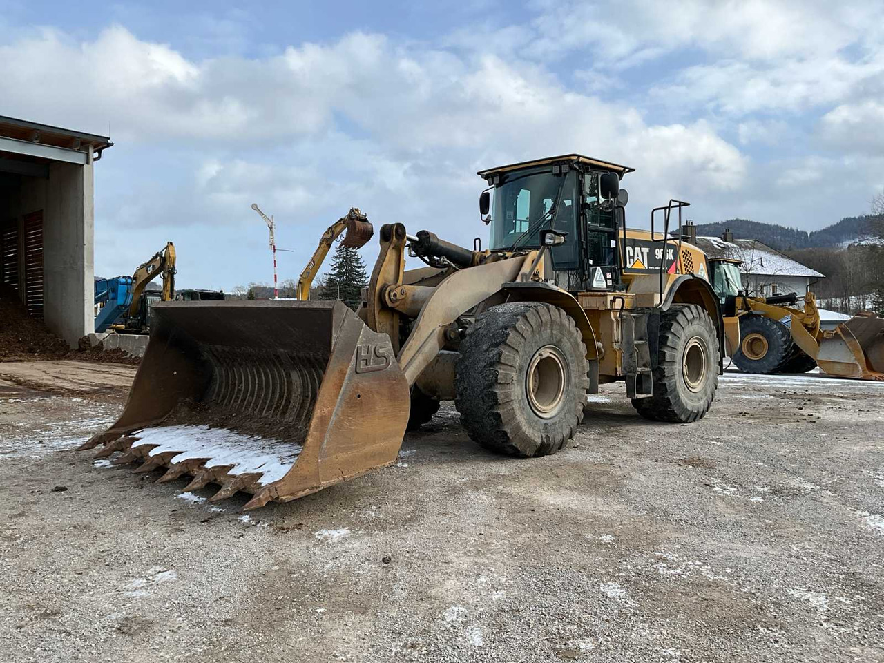 CAT 966K - Utovarivač na kotačima: slika CAT 966K - Utovarivač na kotačima CAT 966K - Utovarivač na kotačima: slika CAT 966K - Utovarivač na kotačima