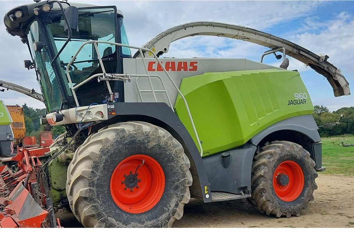 CLAAS - 2011 - 960 - HARVESTER-CHOPPER - Silažni kombajn: slika CLAAS - 2011 - 960 - HARVESTER-CHOPPER - Silažni kombajn CLAAS - 2011 - 960 - HARVESTER-CHOPPER - Silažni kombajn: slika CLAAS - 2011 - 960 - HARVESTER-CHOPPER - Silažni kombajn