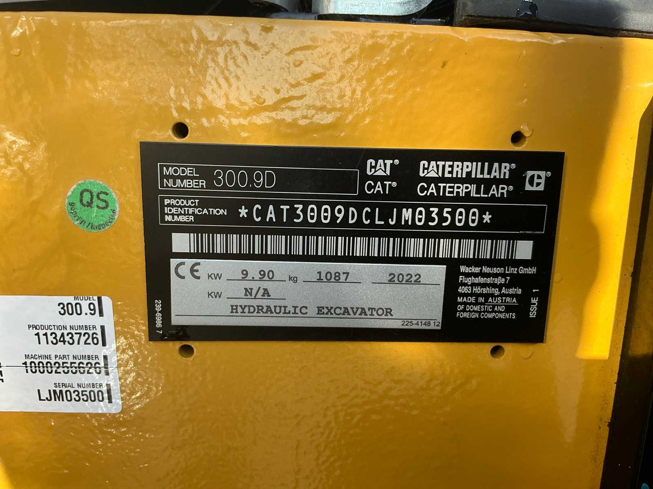 Mini bager Cat 300.9D: slika Mini bager Cat 300.9D