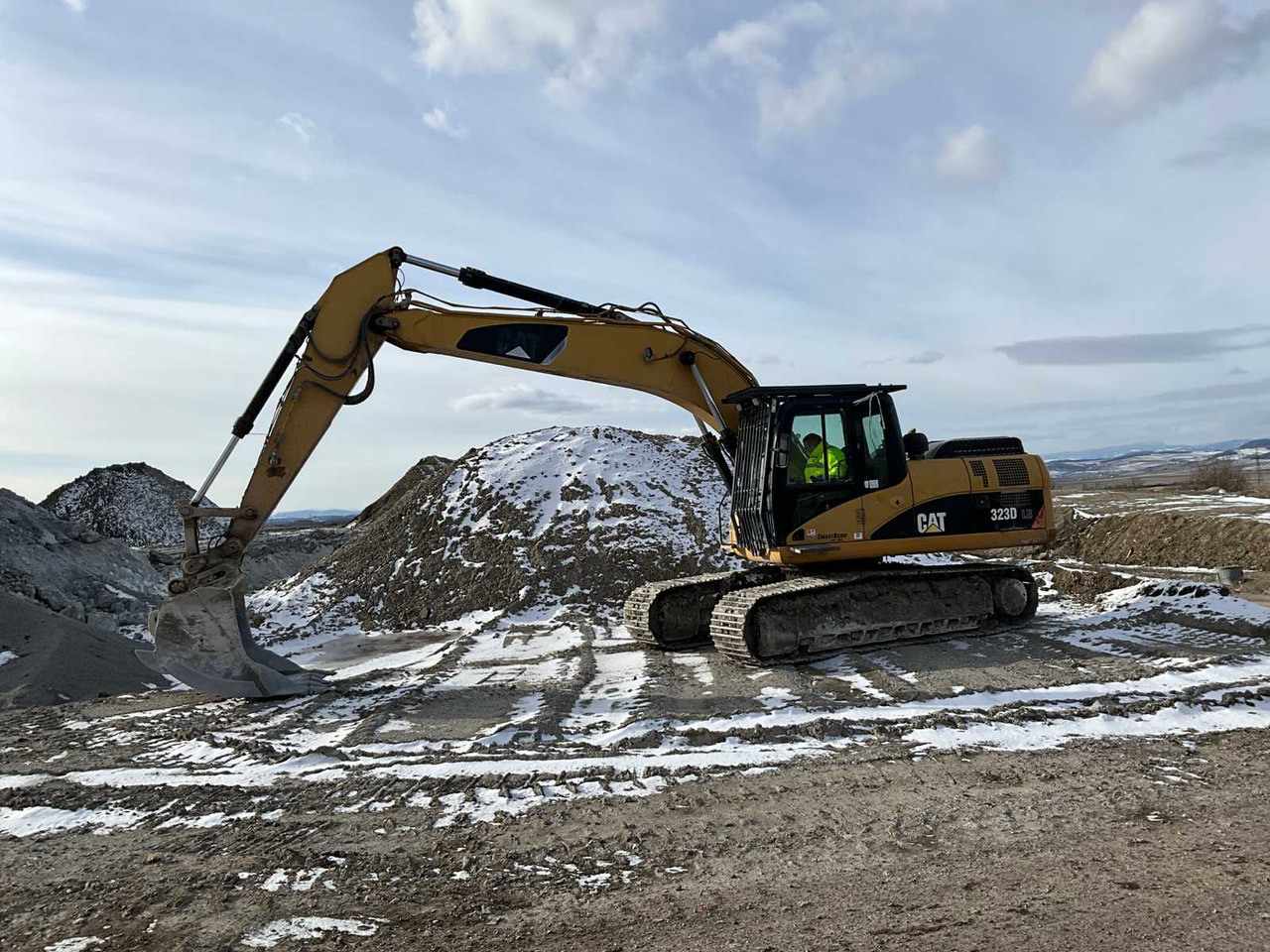 Cat 323D LN - Bager gusjeničar: slika Cat 323D LN - Bager gusjeničar Cat 323D LN - Bager gusjeničar: slika Cat 323D LN - Bager gusjeničar