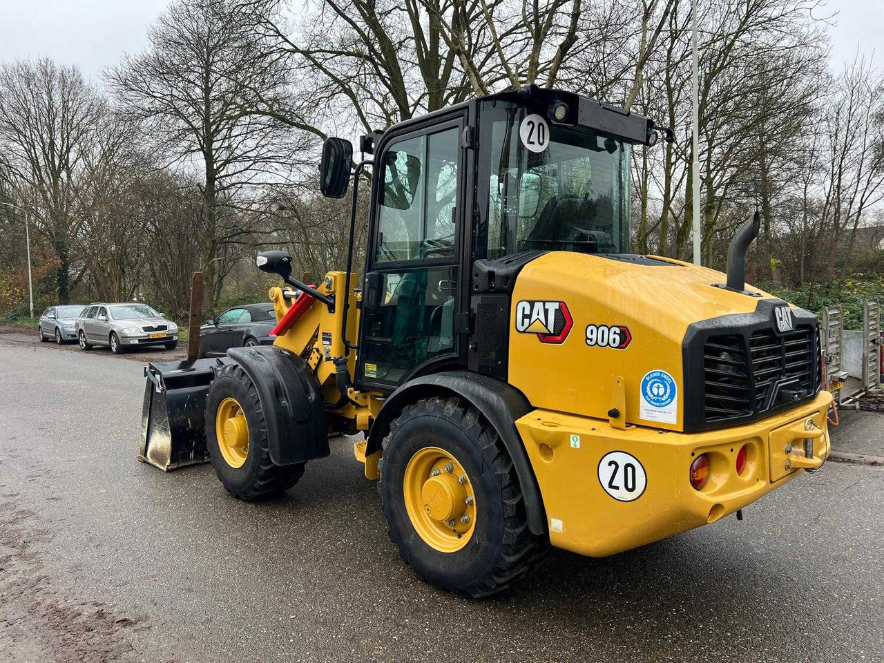 Caterpillar 906 - Utovarivač na kotačima: slika Caterpillar 906 - Utovarivač na kotačima Caterpillar 906 - Utovarivač na kotačima: slika Caterpillar 906 - Utovarivač na kotačima