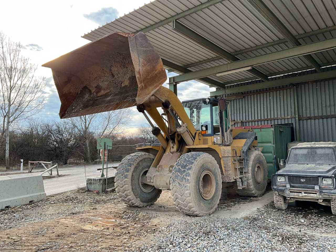 Caterpillar Cat 966F 2 - Mini utovarivač: slika Caterpillar Cat 966F 2 - Mini utovarivač Caterpillar Cat 966F 2 - Mini utovarivač: slika Caterpillar Cat 966F 2 - Mini utovarivač