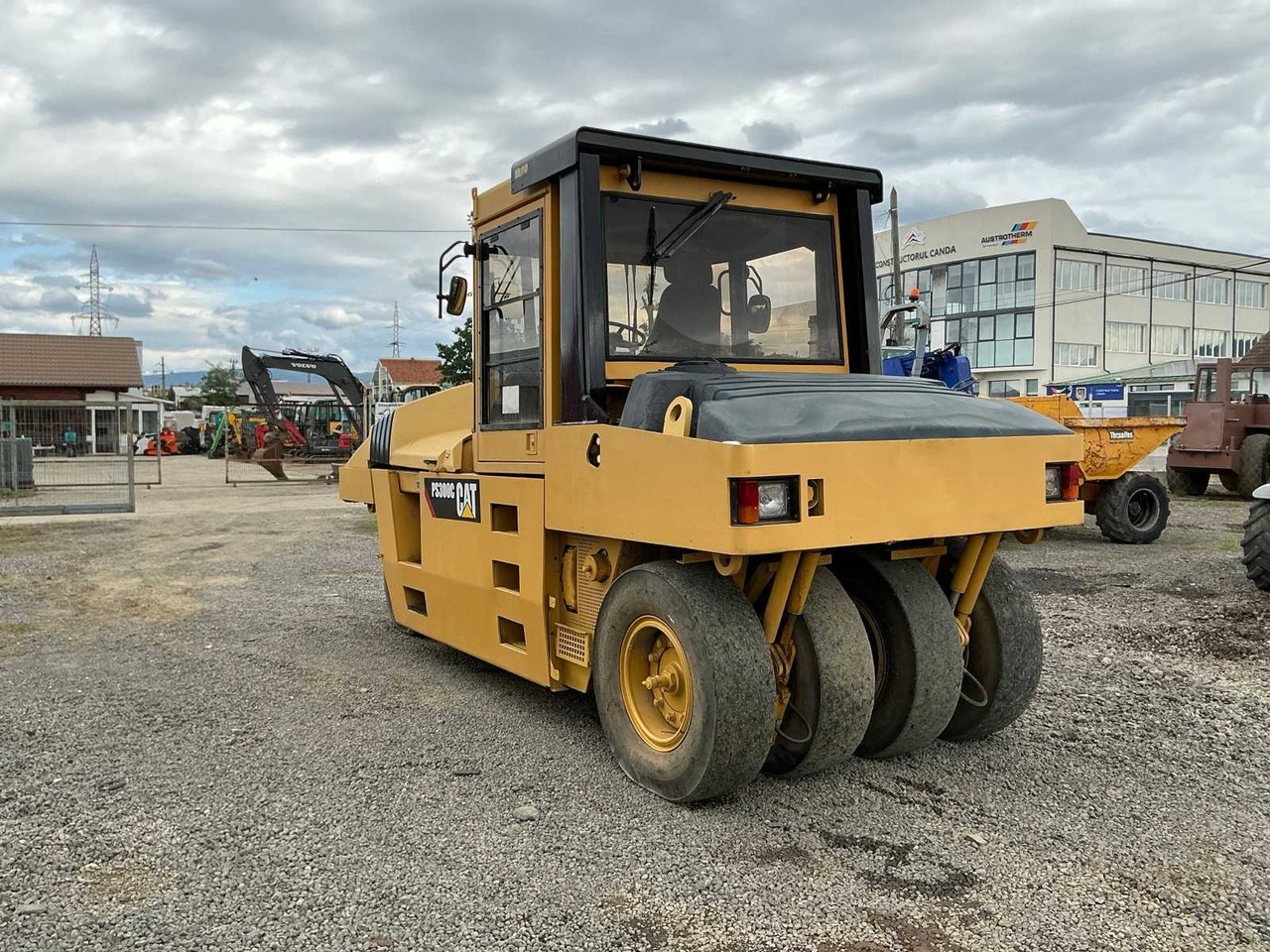 Pneumatski valjak Caterpillar PS 300C: slika Pneumatski valjak Caterpillar PS 300C