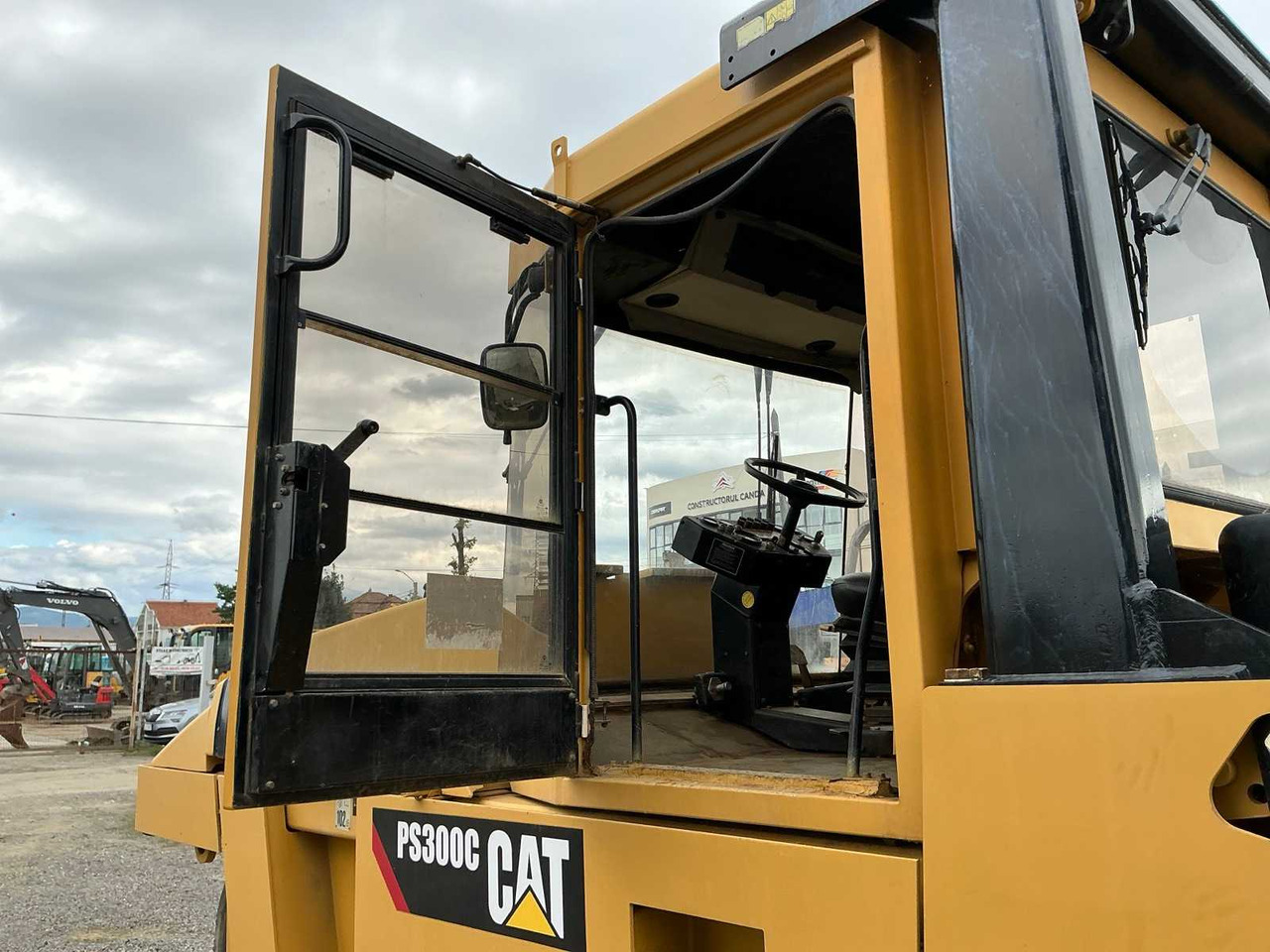 Pneumatski valjak Caterpillar PS 300C: slika Pneumatski valjak Caterpillar PS 300C