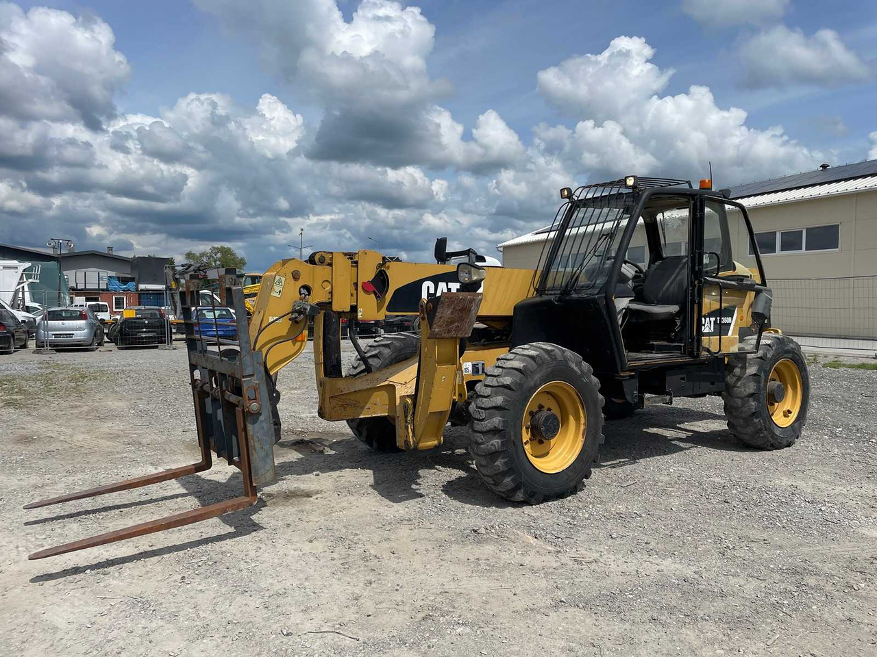 Caterpillar TH360B - Utovarivač na kotačima: slika Caterpillar TH360B - Utovarivač na kotačima Caterpillar TH360B - Utovarivač na kotačima: slika Caterpillar TH360B - Utovarivač na kotačima