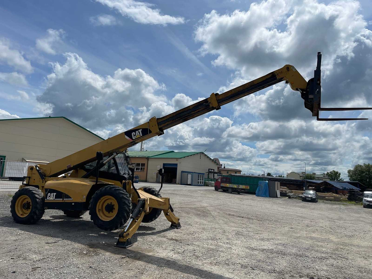 Caterpillar TH360B - Utovarivač na kotačima: slika Caterpillar TH360B - Utovarivač na kotačima Caterpillar TH360B - Utovarivač na kotačima: slika Caterpillar TH360B - Utovarivač na kotačima