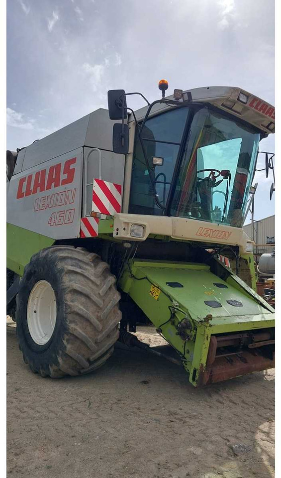 Claas Lexion 460 - Kombajn za žetvu: slika Claas Lexion 460 - Kombajn za žetvu Claas Lexion 460 - Kombajn za žetvu: slika Claas Lexion 460 - Kombajn za žetvu