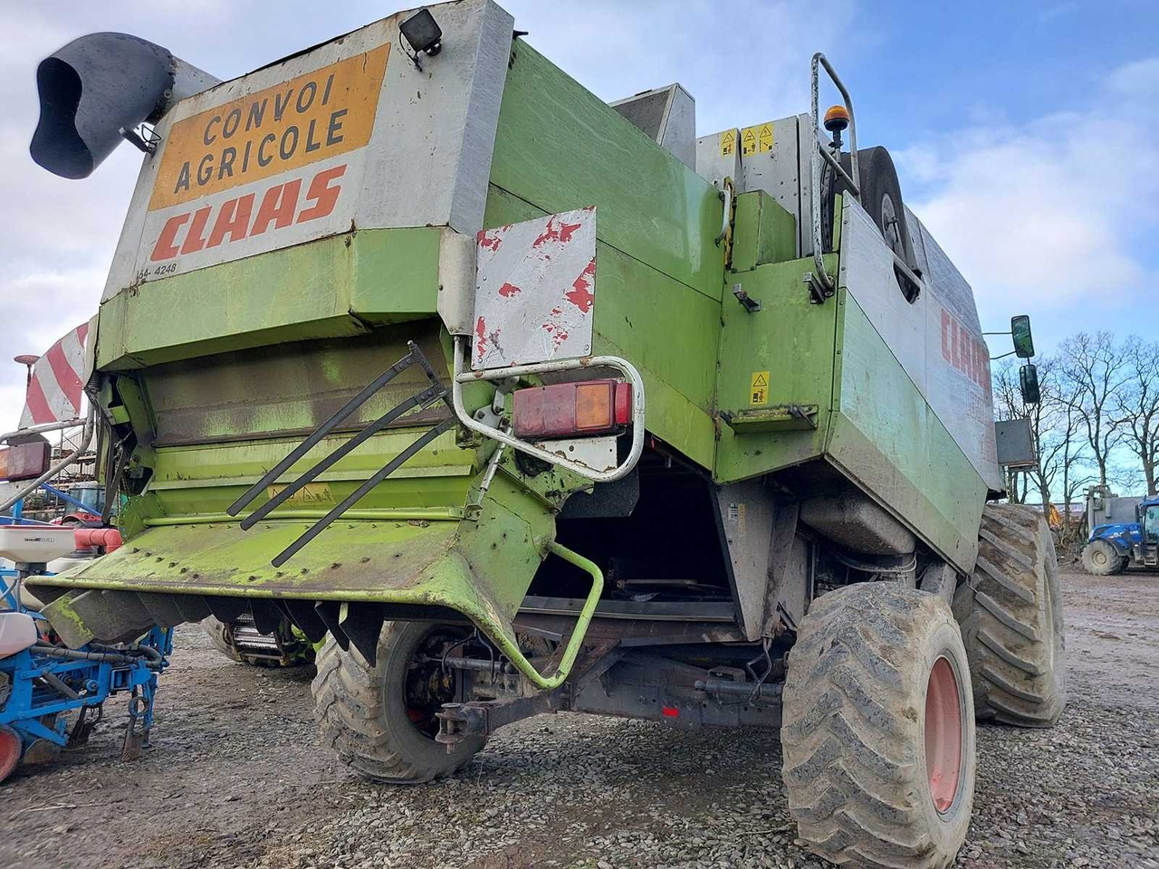 Claas Lexion 460 - Kombajn za žetvu: slika Claas Lexion 460 - Kombajn za žetvu Claas Lexion 460 - Kombajn za žetvu: slika Claas Lexion 460 - Kombajn za žetvu