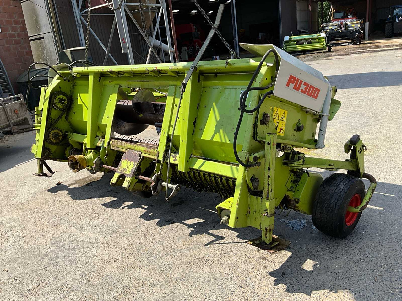 Claas PU 300 - Silažni kombajn: slika Claas PU 300 - Silažni kombajn Claas PU 300 - Silažni kombajn: slika Claas PU 300 - Silažni kombajn