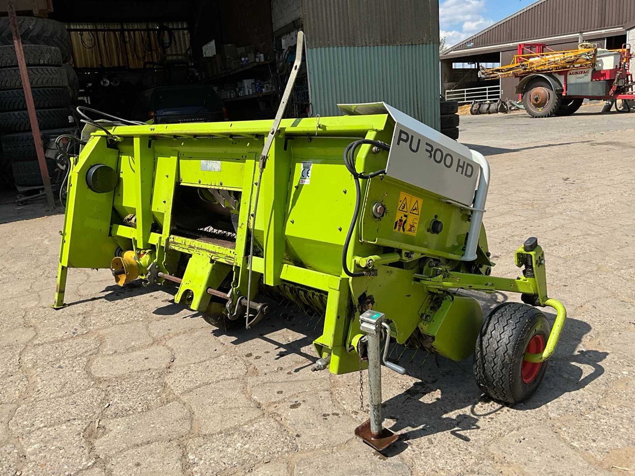 Claas PU 300 HD - Silažni kombajn: slika Claas PU 300 HD - Silažni kombajn Claas PU 300 HD - Silažni kombajn: slika Claas PU 300 HD - Silažni kombajn