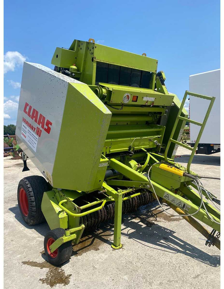Claas VARIANT 180 - Rolo balirka: slika Claas VARIANT 180 - Rolo balirka Claas VARIANT 180 - Rolo balirka: slika Claas VARIANT 180 - Rolo balirka
