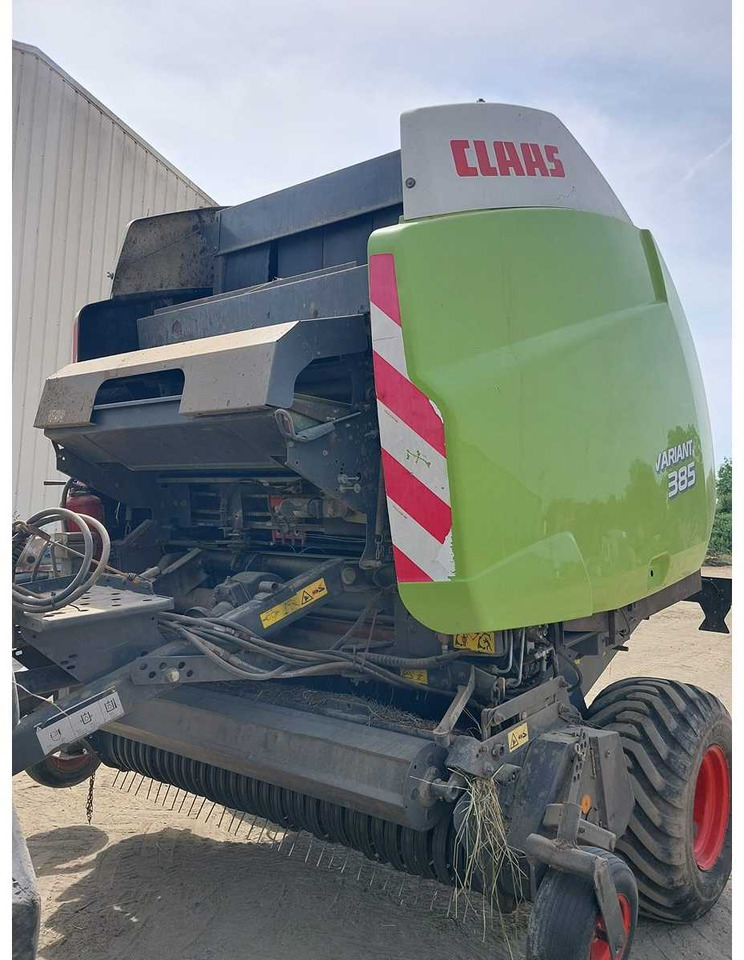 Claas VARIANT 385 - Rolo balirka: slika Claas VARIANT 385 - Rolo balirka Claas VARIANT 385 - Rolo balirka: slika Claas VARIANT 385 - Rolo balirka