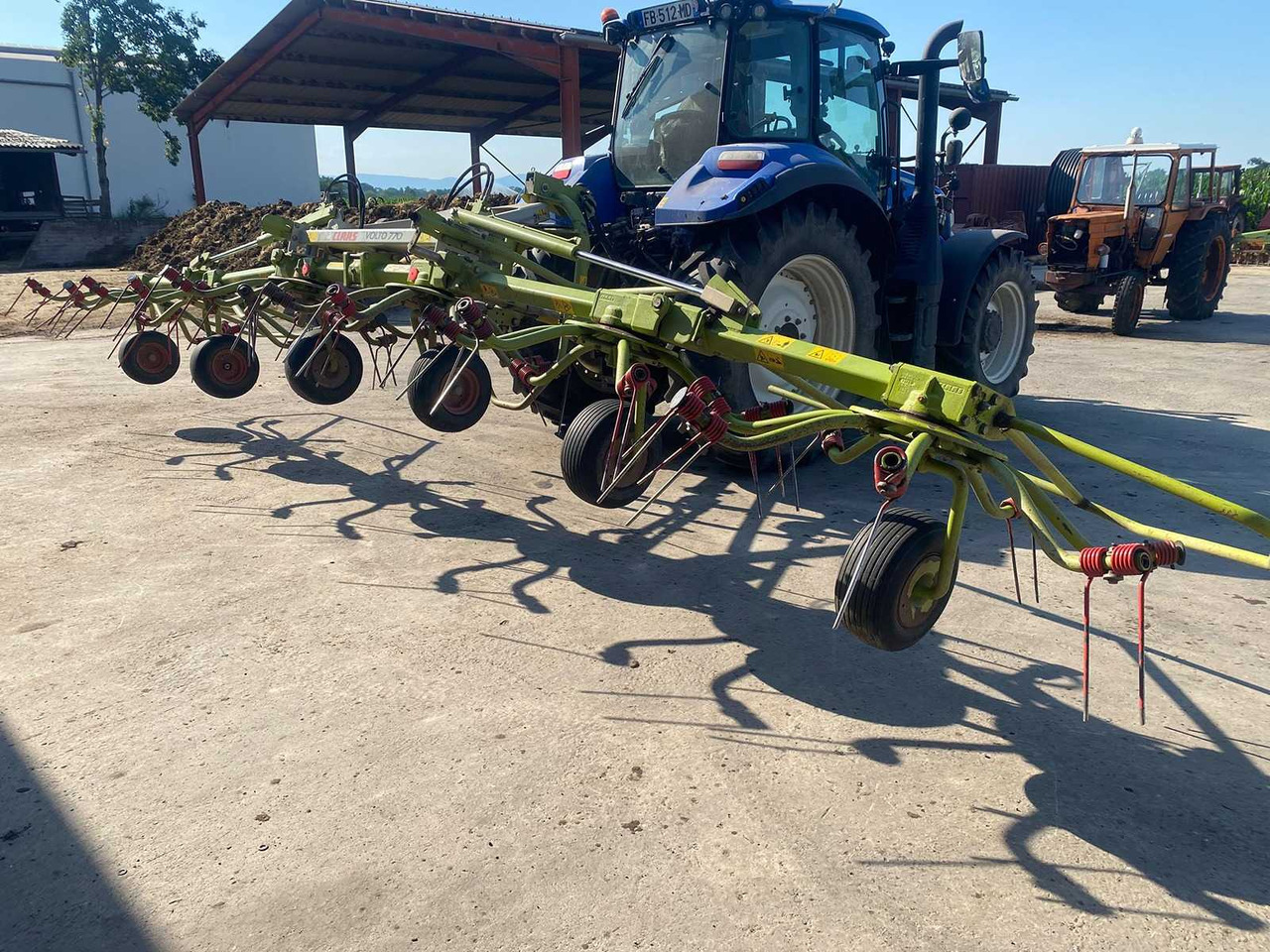 Claas VOLTO 770 - Oprema za prevrtanje sijena: slika Claas VOLTO 770 - Oprema za prevrtanje sijena Claas VOLTO 770 - Oprema za prevrtanje sijena: slika Claas VOLTO 770 - Oprema za prevrtanje sijena