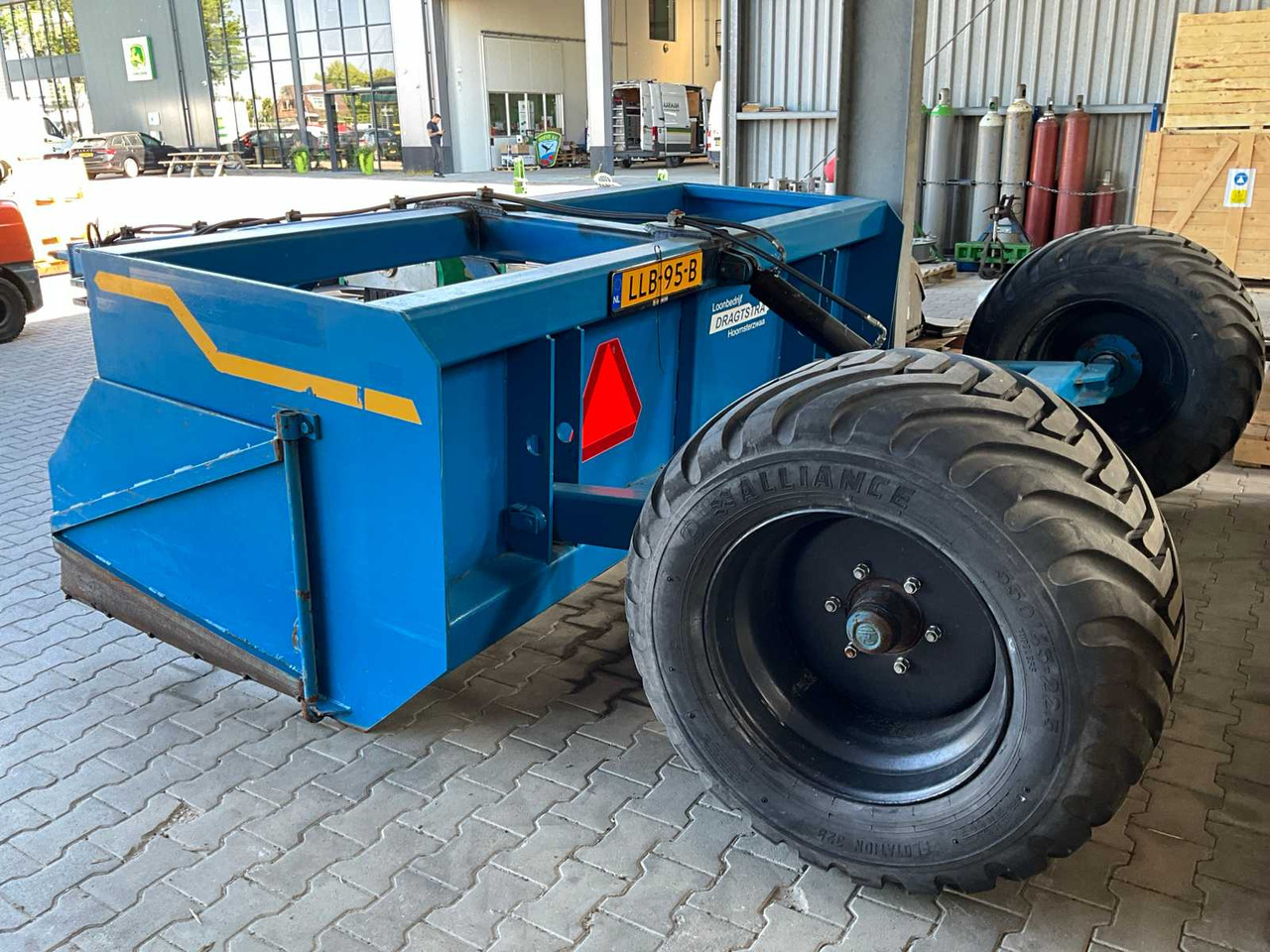 De Blaauw KR35 - Oprema za obradu tla: slika De Blaauw KR35 - Oprema za obradu tla De Blaauw KR35 - Oprema za obradu tla: slika De Blaauw KR35 - Oprema za obradu tla