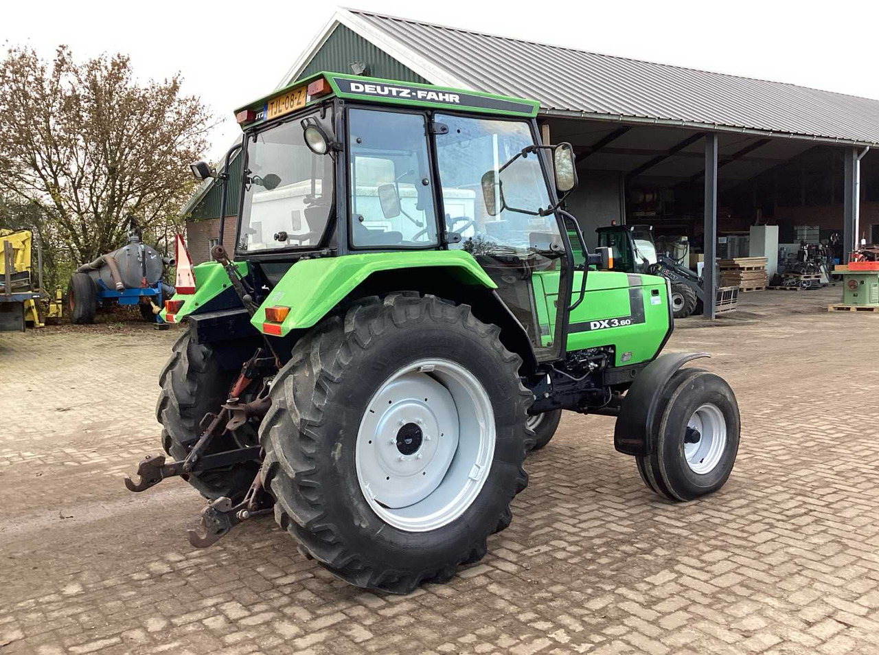 Deutz DX3.50 - Traktor: slika Deutz DX3.50 - Traktor Deutz DX3.50 - Traktor: slika Deutz DX3.50 - Traktor