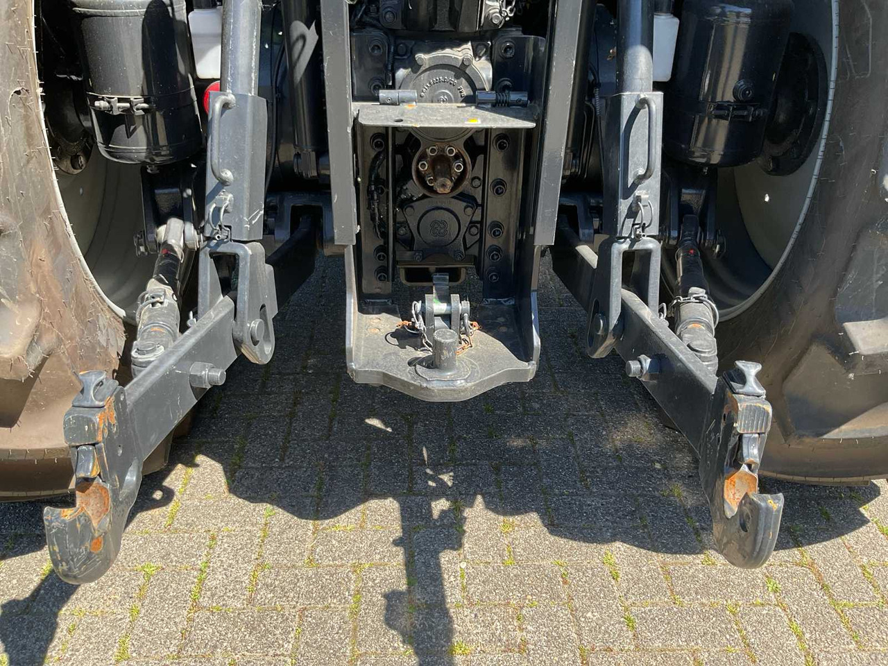Traktor Deutz-Fahr 6140 TTV: slika Traktor Deutz-Fahr 6140 TTV