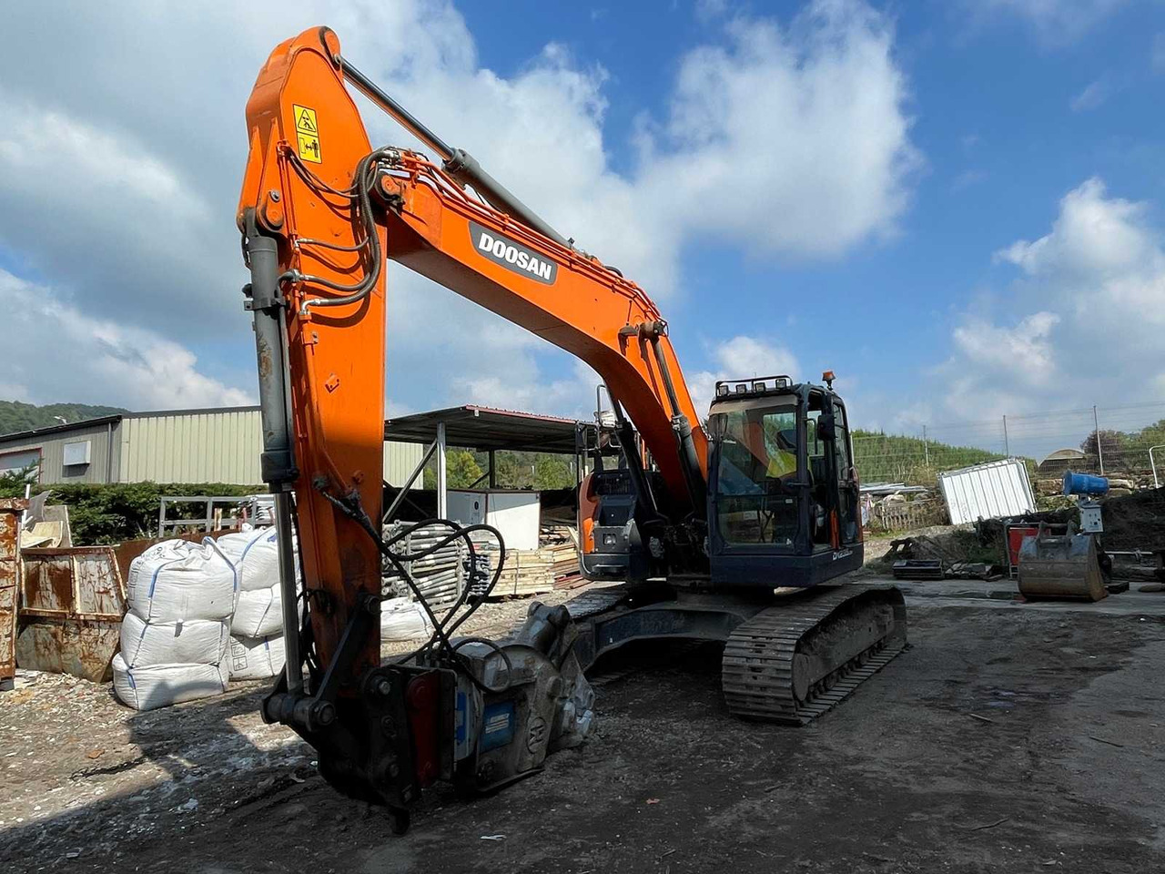 Doosan DX235LCR - Bager gusjeničar: slika Doosan DX235LCR - Bager gusjeničar Doosan DX235LCR - Bager gusjeničar: slika Doosan DX235LCR - Bager gusjeničar