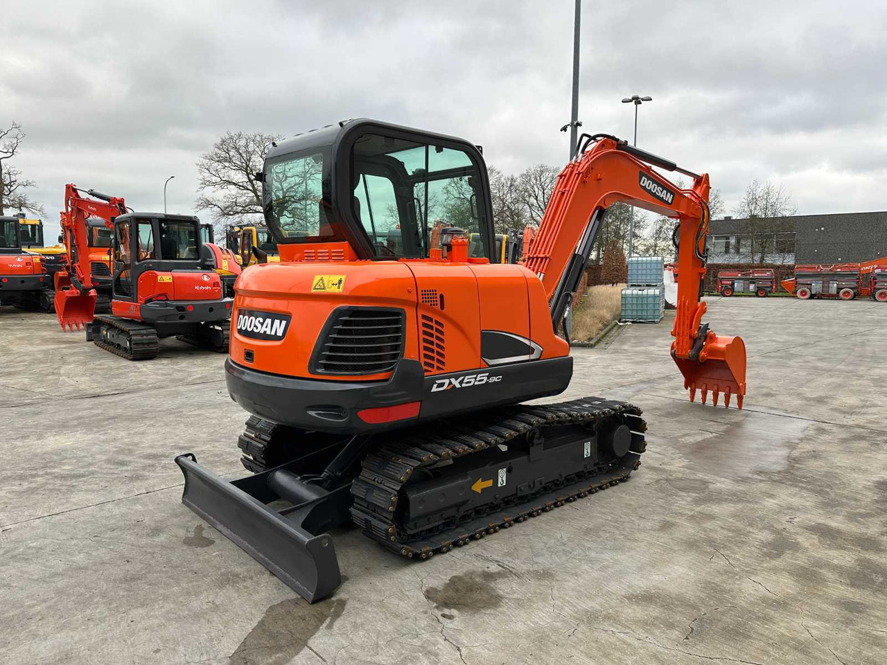 Doosan DX55-9C - Bager gusjeničar: slika Doosan DX55-9C - Bager gusjeničar Doosan DX55-9C - Bager gusjeničar: slika Doosan DX55-9C - Bager gusjeničar