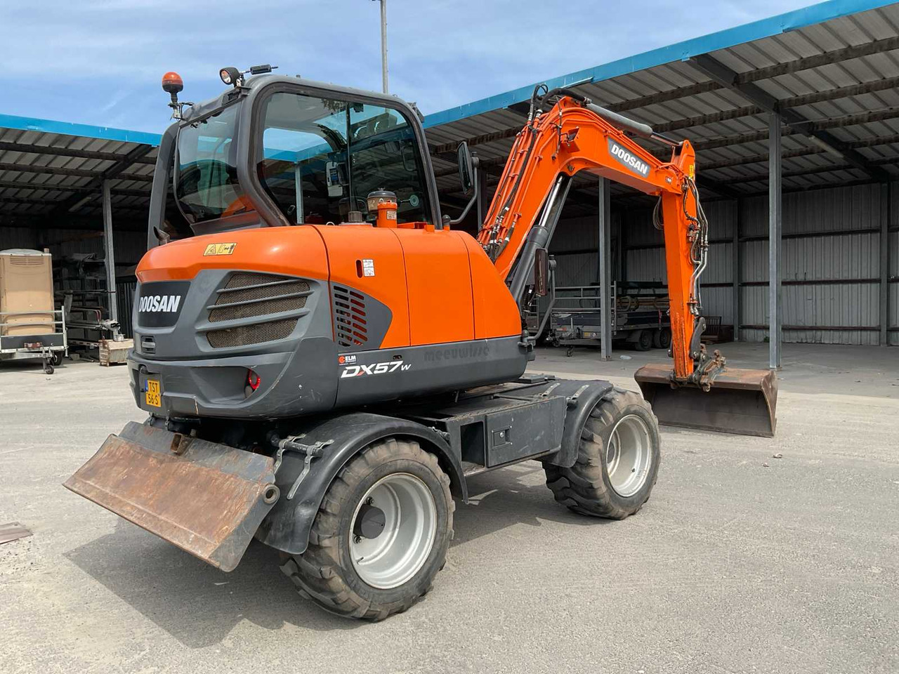 Doosan DX57w - Autodizalica: slika Doosan DX57w - Autodizalica Doosan DX57w - Autodizalica: slika Doosan DX57w - Autodizalica