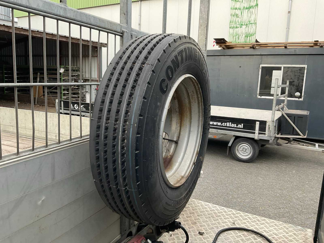 Dostavno vozilo 2004 IVECO DAILY BE TRACTOR WITH TRAILER: slika Dostavno vozilo 2004 IVECO DAILY BE TRACTOR WITH TRAILER Dostavno vozilo 2004 IVECO DAILY BE TRACTOR WITH TRAILER: slika Dostavno vozilo 2004 IVECO DAILY BE TRACTOR WITH TRAILER