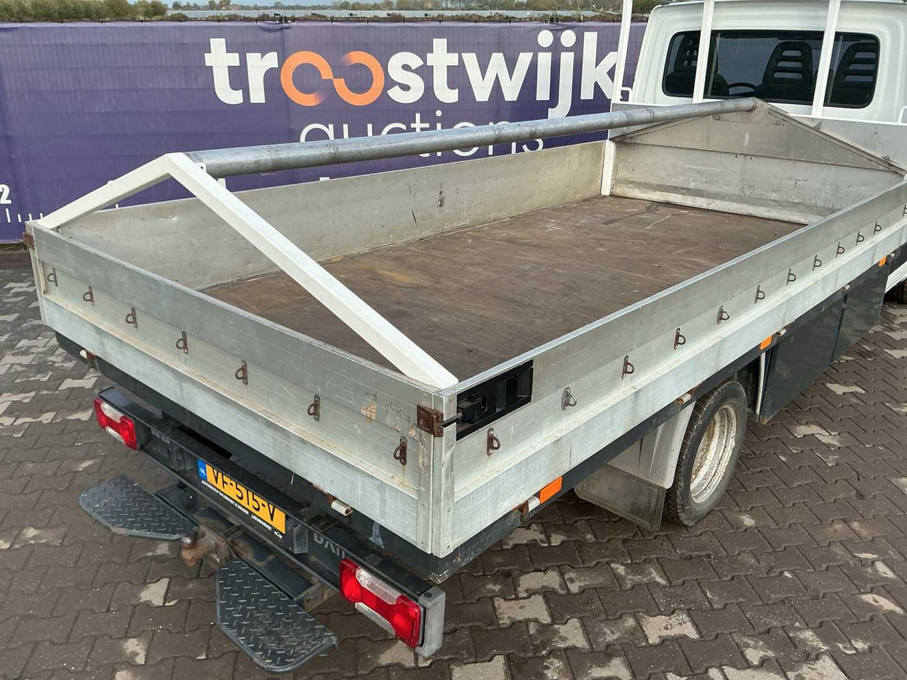 2013 - IVECO - DAILY - 35C15 375 - COMMERCIAL VEHICLE/PICK-UP - Dostavno vozilo: slika 2013 - IVECO - DAILY - 35C15 375 - COMMERCIAL VEHICLE/PICK-UP - Dostavno vozilo 2013 - IVECO - DAILY - 35C15 375 - COMMERCIAL VEHICLE/PICK-UP - Dostavno vozilo: slika 2013 - IVECO - DAILY - 35C15 375 - COMMERCIAL VEHICLE/PICK-UP - Dostavno vozilo