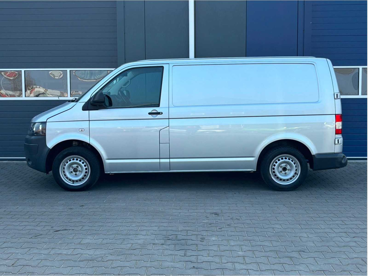 2013 VOLKSWAGEN TRANSPORTER COMMERCIAL VEHICLE - Dostavno vozilo: slika 2013 VOLKSWAGEN TRANSPORTER COMMERCIAL VEHICLE - Dostavno vozilo 2013 VOLKSWAGEN TRANSPORTER COMMERCIAL VEHICLE - Dostavno vozilo: slika 2013 VOLKSWAGEN TRANSPORTER COMMERCIAL VEHICLE - Dostavno vozilo