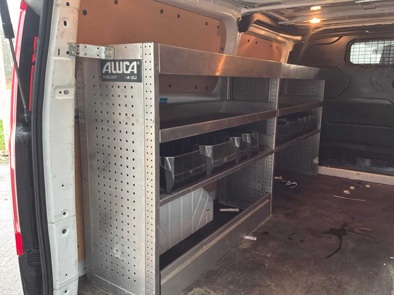 Dostavno vozilo 2015 FORD TRANSIT CUSTOM COMMERCIAL VEHICLE: slika Dostavno vozilo 2015 FORD TRANSIT CUSTOM COMMERCIAL VEHICLE