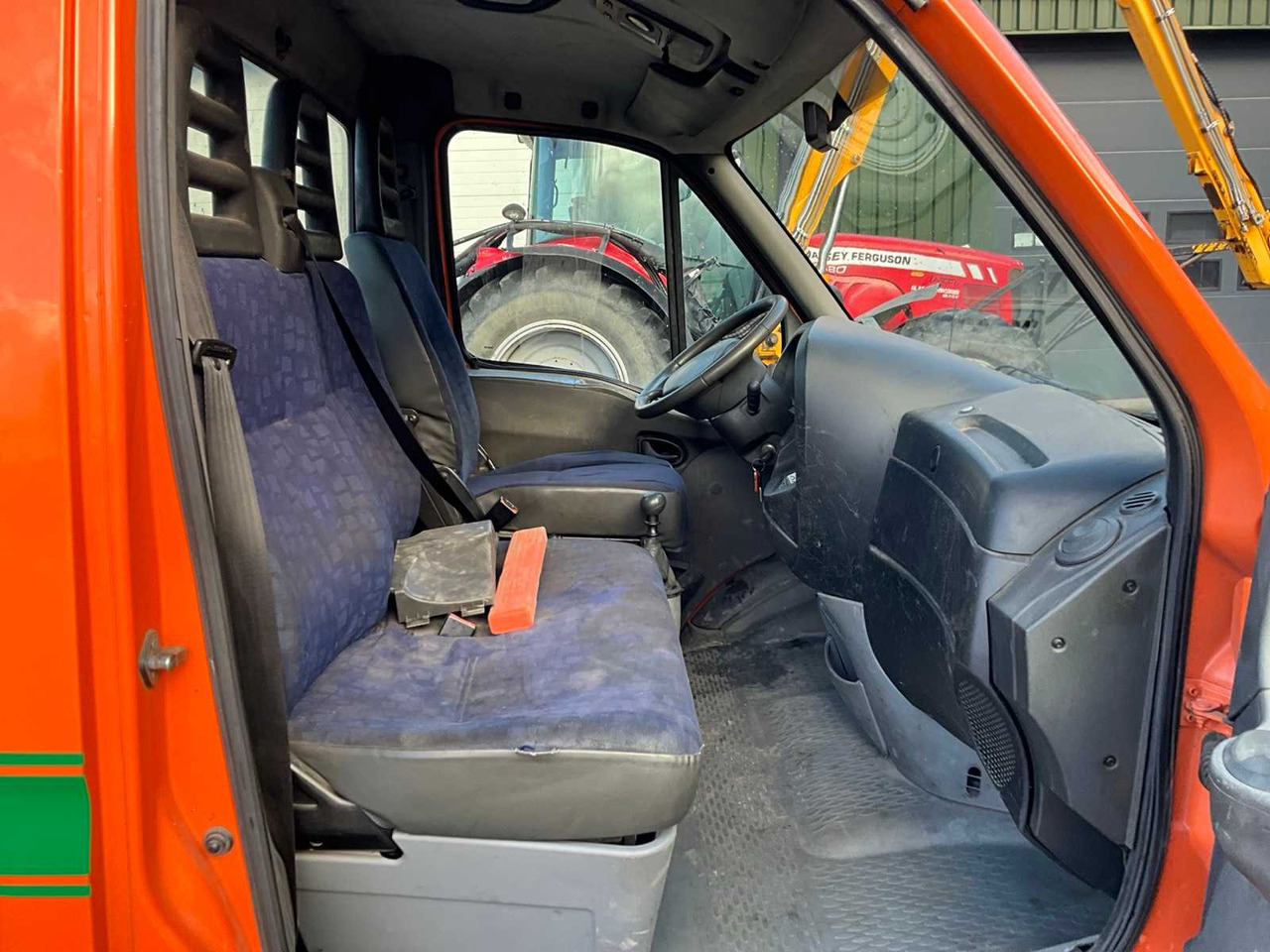 Dostavno vozilo COMMERCIAL VEHICLE WITH TRAILER: slika Dostavno vozilo COMMERCIAL VEHICLE WITH TRAILER Dostavno vozilo COMMERCIAL VEHICLE WITH TRAILER: slika Dostavno vozilo COMMERCIAL VEHICLE WITH TRAILER