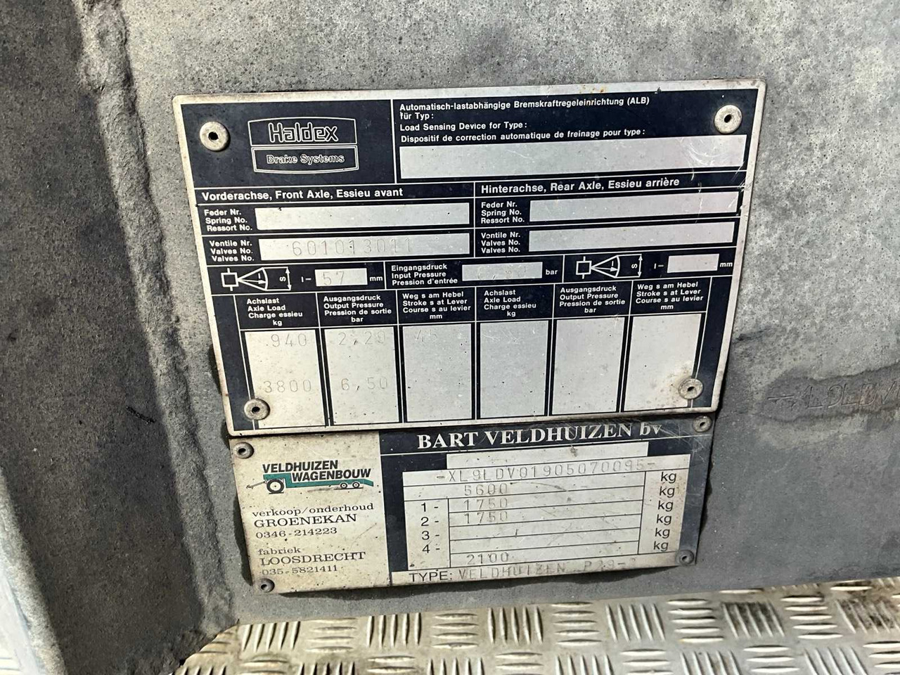 Dostavno vozilo COMMERCIAL VEHICLE WITH TRAILER: slika Dostavno vozilo COMMERCIAL VEHICLE WITH TRAILER Dostavno vozilo COMMERCIAL VEHICLE WITH TRAILER: slika Dostavno vozilo COMMERCIAL VEHICLE WITH TRAILER