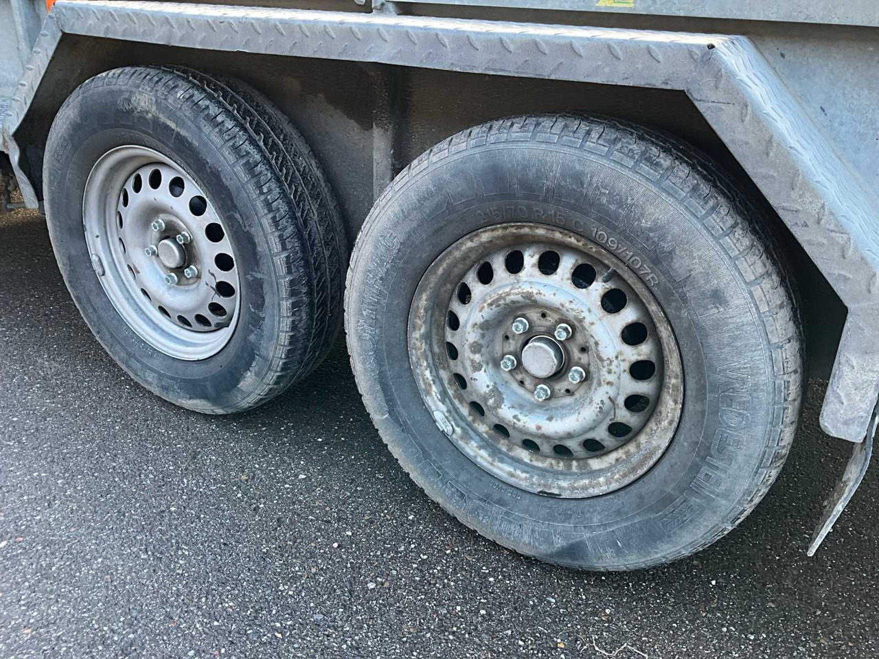 Dostavno vozilo COMMERCIAL VEHICLE WITH TRAILER: slika Dostavno vozilo COMMERCIAL VEHICLE WITH TRAILER Dostavno vozilo COMMERCIAL VEHICLE WITH TRAILER: slika Dostavno vozilo COMMERCIAL VEHICLE WITH TRAILER