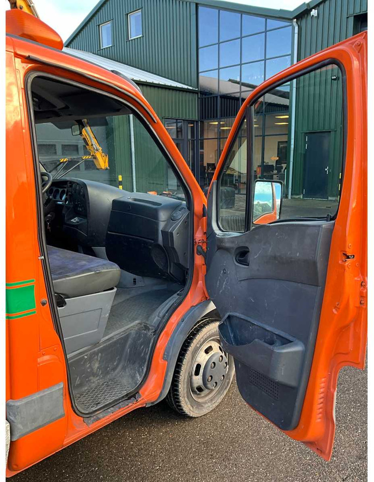 Dostavno vozilo COMMERCIAL VEHICLE WITH TRAILER: slika Dostavno vozilo COMMERCIAL VEHICLE WITH TRAILER Dostavno vozilo COMMERCIAL VEHICLE WITH TRAILER: slika Dostavno vozilo COMMERCIAL VEHICLE WITH TRAILER