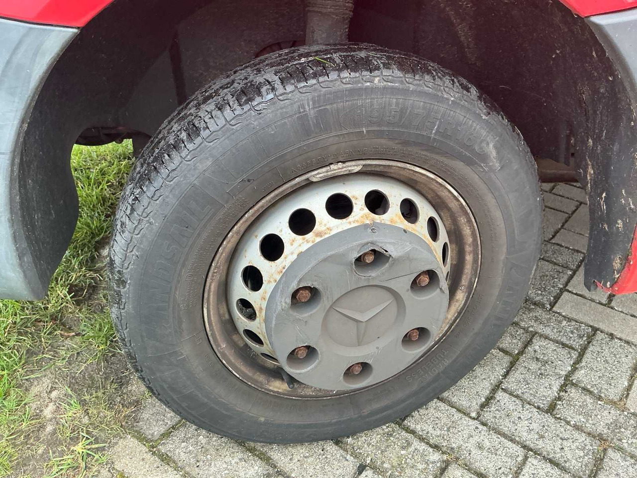 Dostavno vozilo MERCEDES-BENZ SPRINTER 319 3.0 CDI 432 COMMERCIAL VEHICLE: slika Dostavno vozilo MERCEDES-BENZ SPRINTER 319 3.0 CDI 432 COMMERCIAL VEHICLE Dostavno vozilo MERCEDES-BENZ SPRINTER 319 3.0 CDI 432 COMMERCIAL VEHICLE: slika Dostavno vozilo MERCEDES-BENZ SPRINTER 319 3.0 CDI 432 COMMERCIAL VEHICLE