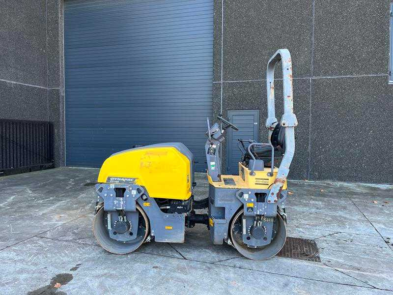 Dynapac CC1100 - Cestovni valjak: slika Dynapac CC1100 - Cestovni valjak Dynapac CC1100 - Cestovni valjak: slika Dynapac CC1100 - Cestovni valjak