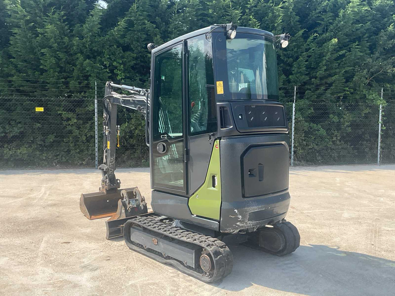 Eurocomach 22SR - Mini bager: slika Eurocomach 22SR - Mini bager Eurocomach 22SR - Mini bager: slika Eurocomach 22SR - Mini bager