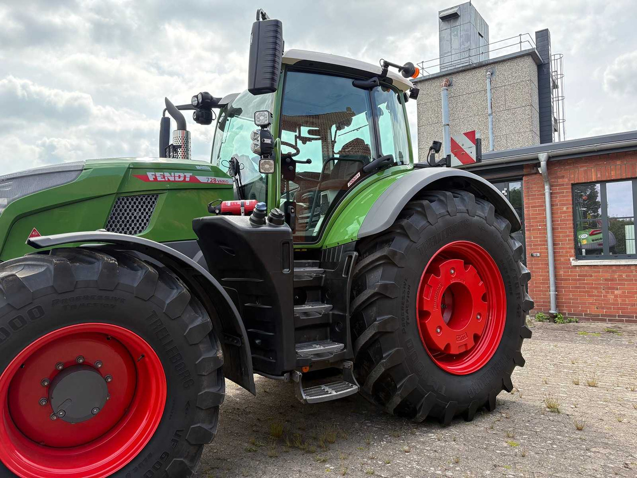 Fendt 728 Vario Gen7 Profi+ Setting2 - Traktor: slika Fendt 728 Vario Gen7 Profi+ Setting2 - Traktor Fendt 728 Vario Gen7 Profi+ Setting2 - Traktor: slika Fendt 728 Vario Gen7 Profi+ Setting2 - Traktor