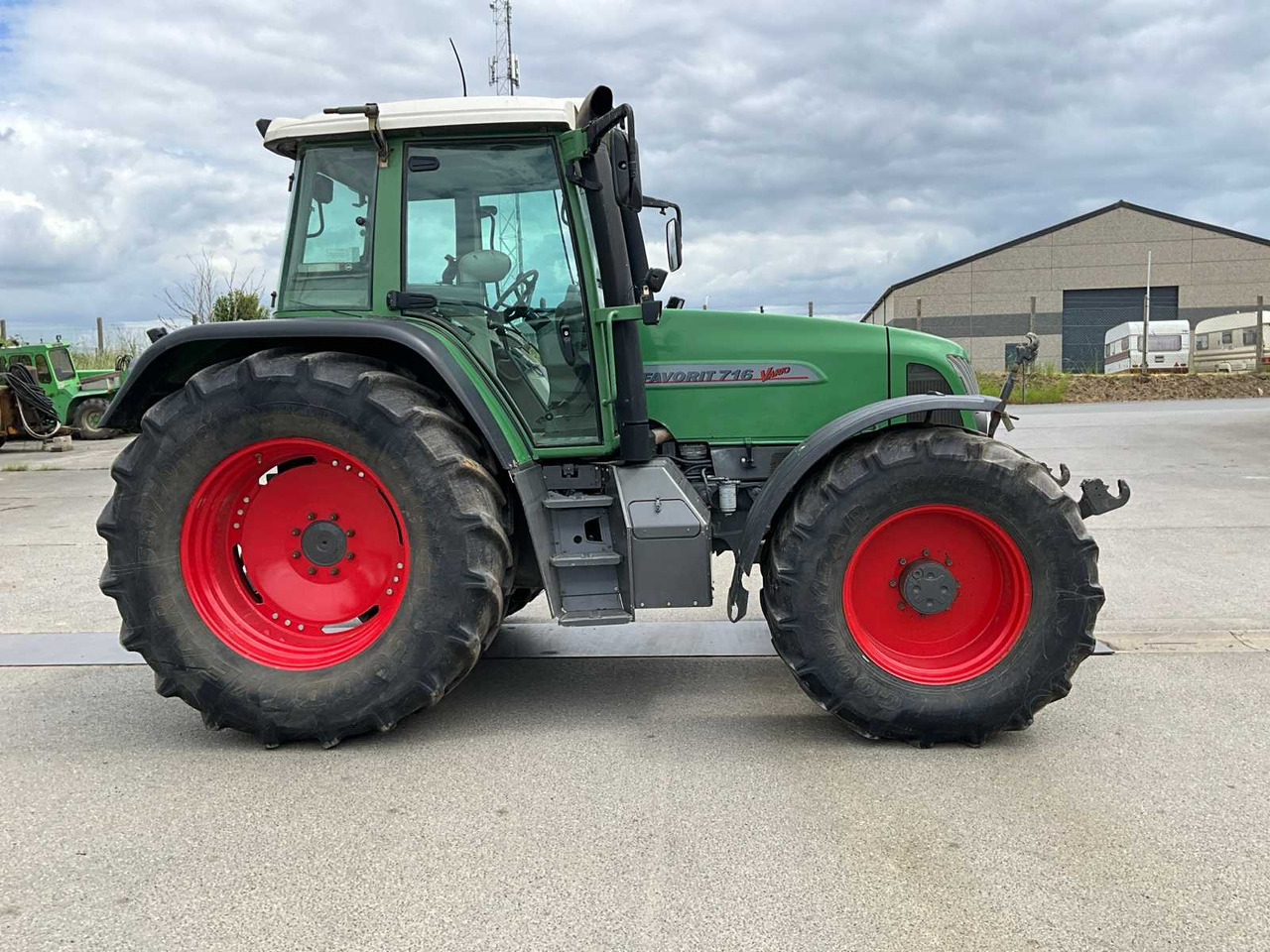 Fendt FENDT 716 Vario - Traktor: slika Fendt FENDT 716 Vario - Traktor Fendt FENDT 716 Vario - Traktor: slika Fendt FENDT 716 Vario - Traktor