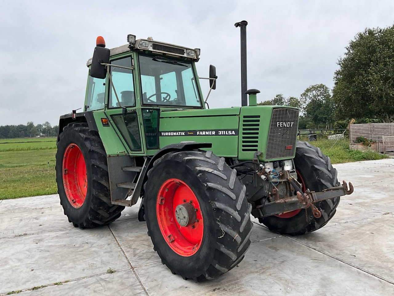 Fendt Farmer 312 LSA - Traktor: slika Fendt Farmer 312 LSA - Traktor Fendt Farmer 312 LSA - Traktor: slika Fendt Farmer 312 LSA - Traktor
