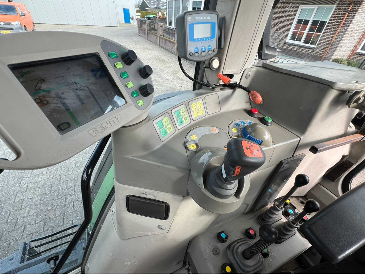 Traktor Fendt Farmer 410: slika Traktor Fendt Farmer 410