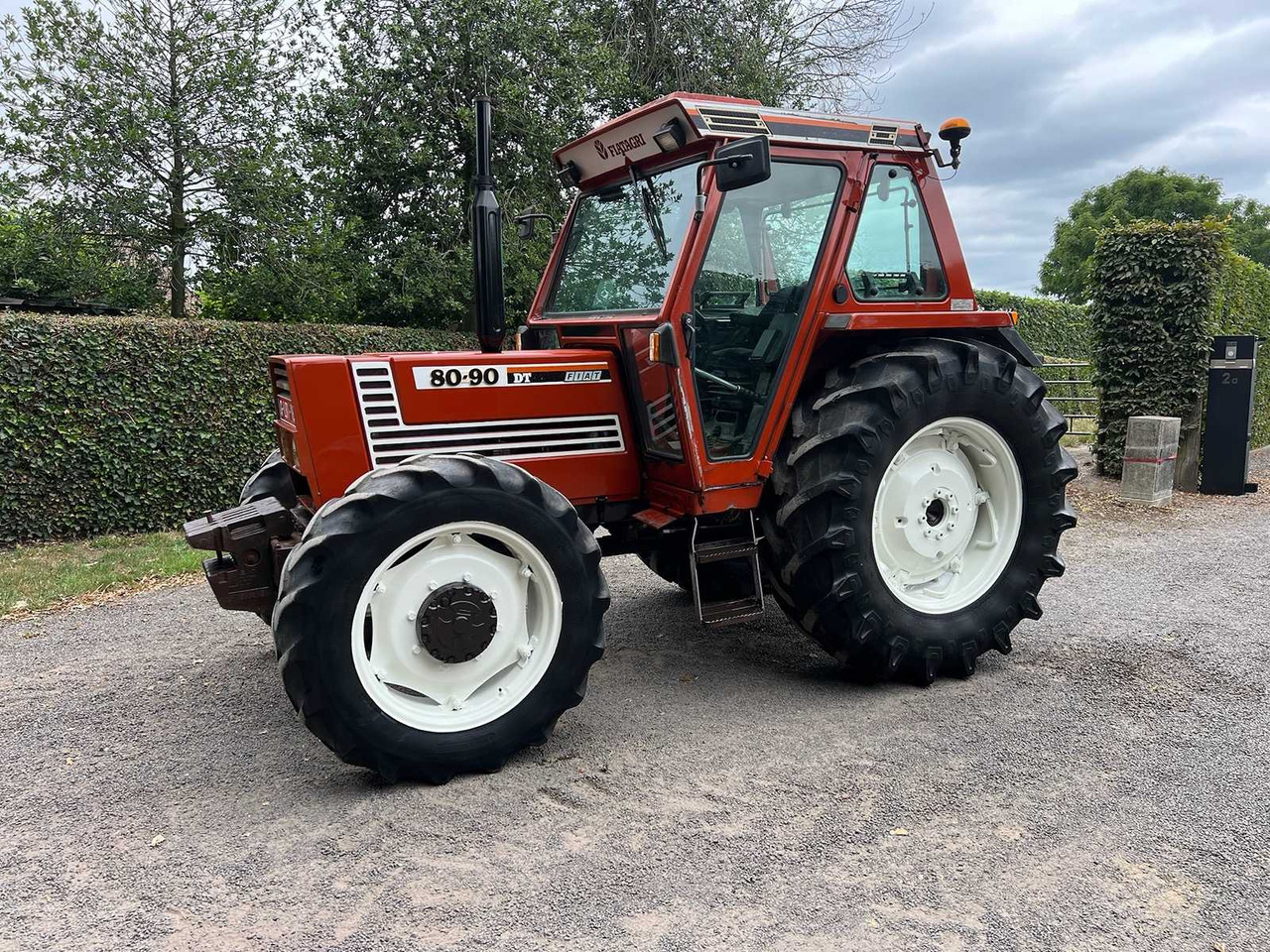 Fiat 80-90DT - Traktor: slika Fiat 80-90DT - Traktor Fiat 80-90DT - Traktor: slika Fiat 80-90DT - Traktor